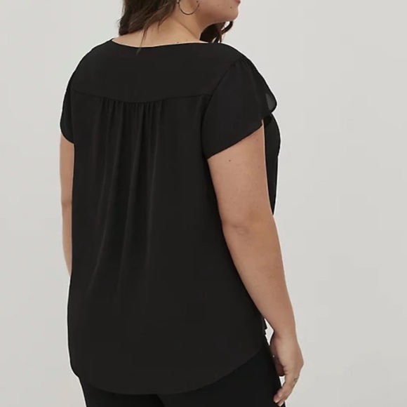 Torrid Size 00 Black Georgette Blouse Short Sleeve Embroidered Tulip Sleeve M - Picture 7 of 8